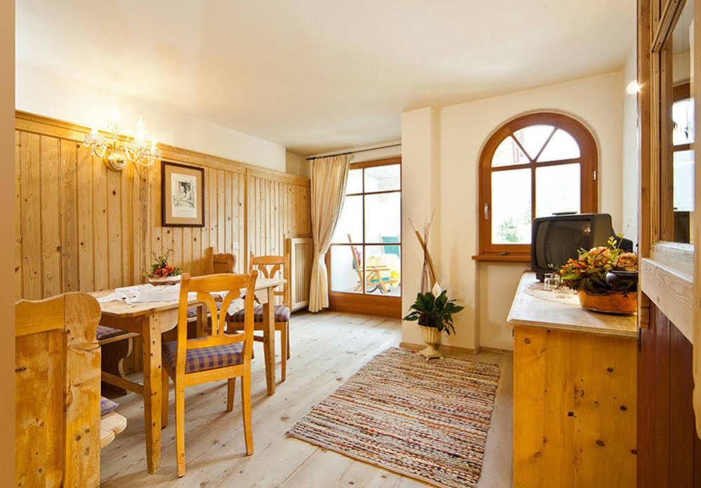 Dolomiten Wellness Residenz Mirabell