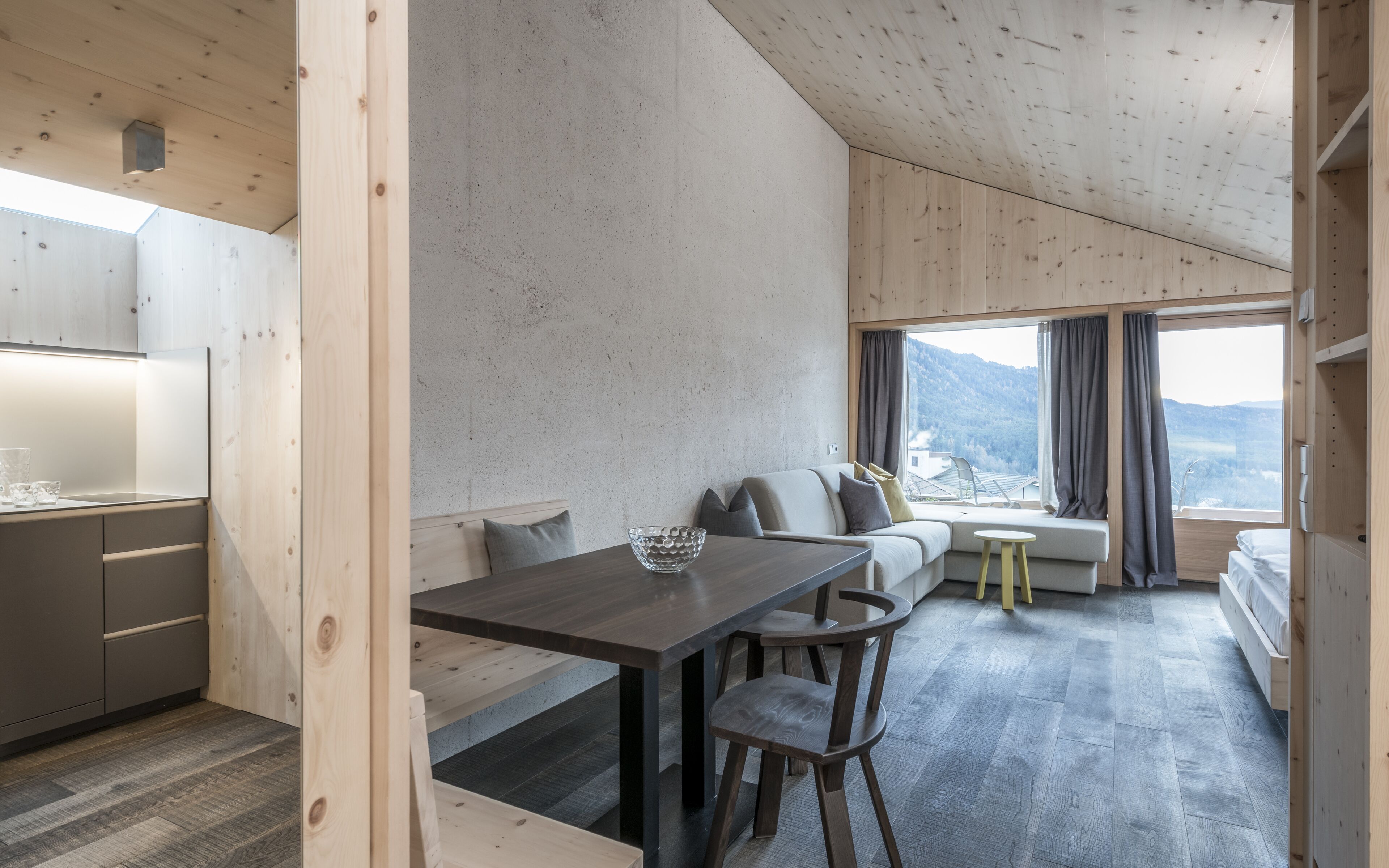 La Paula Apartments & Suites