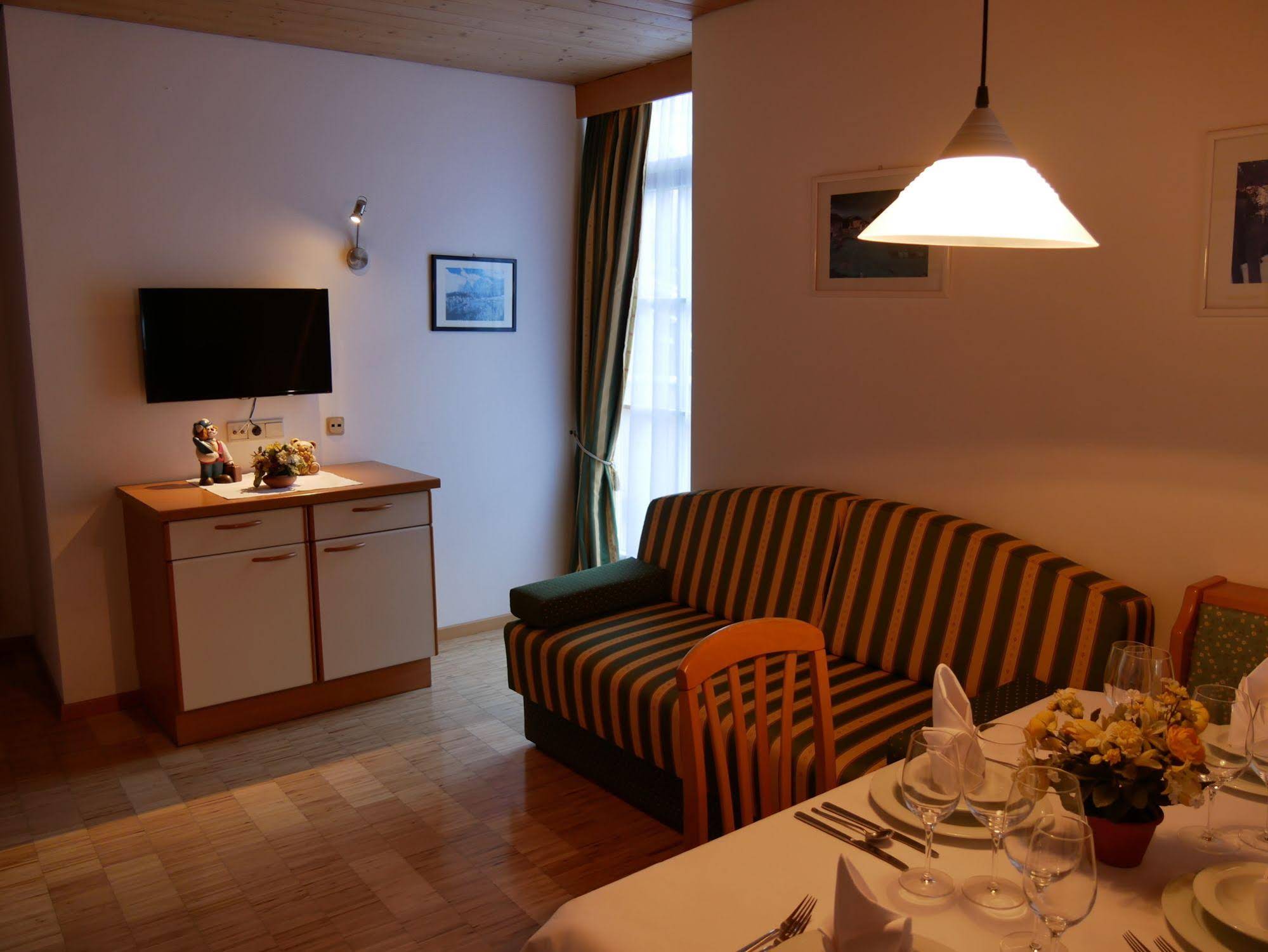 Apartment Hotel Elvis