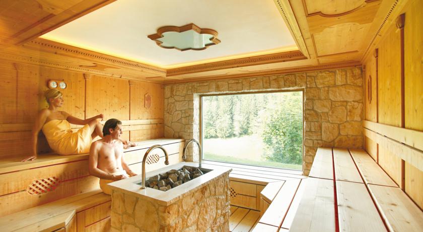 Hotel Albion Mountain Spa Resort