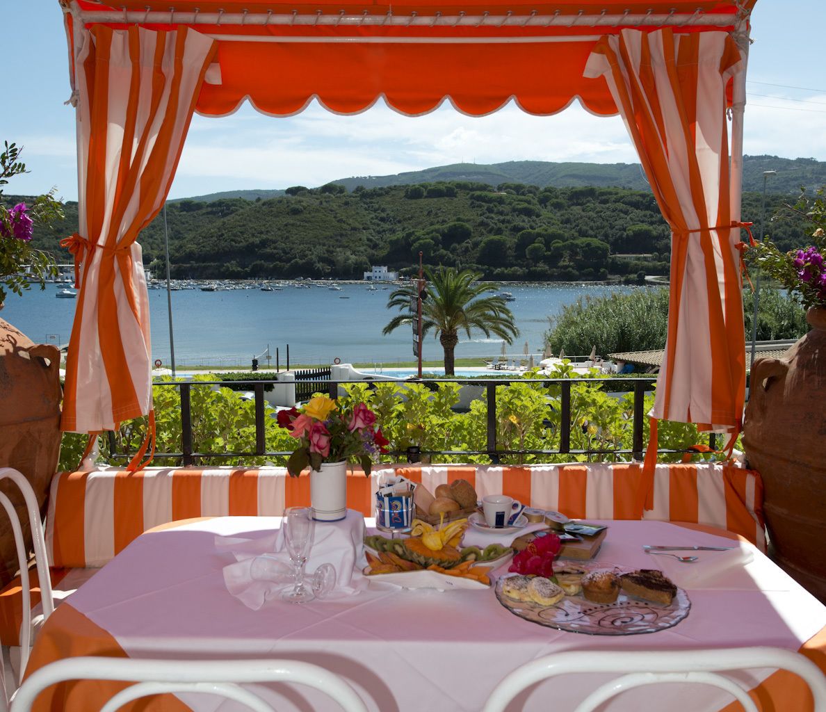 Cala di Mola Hotel