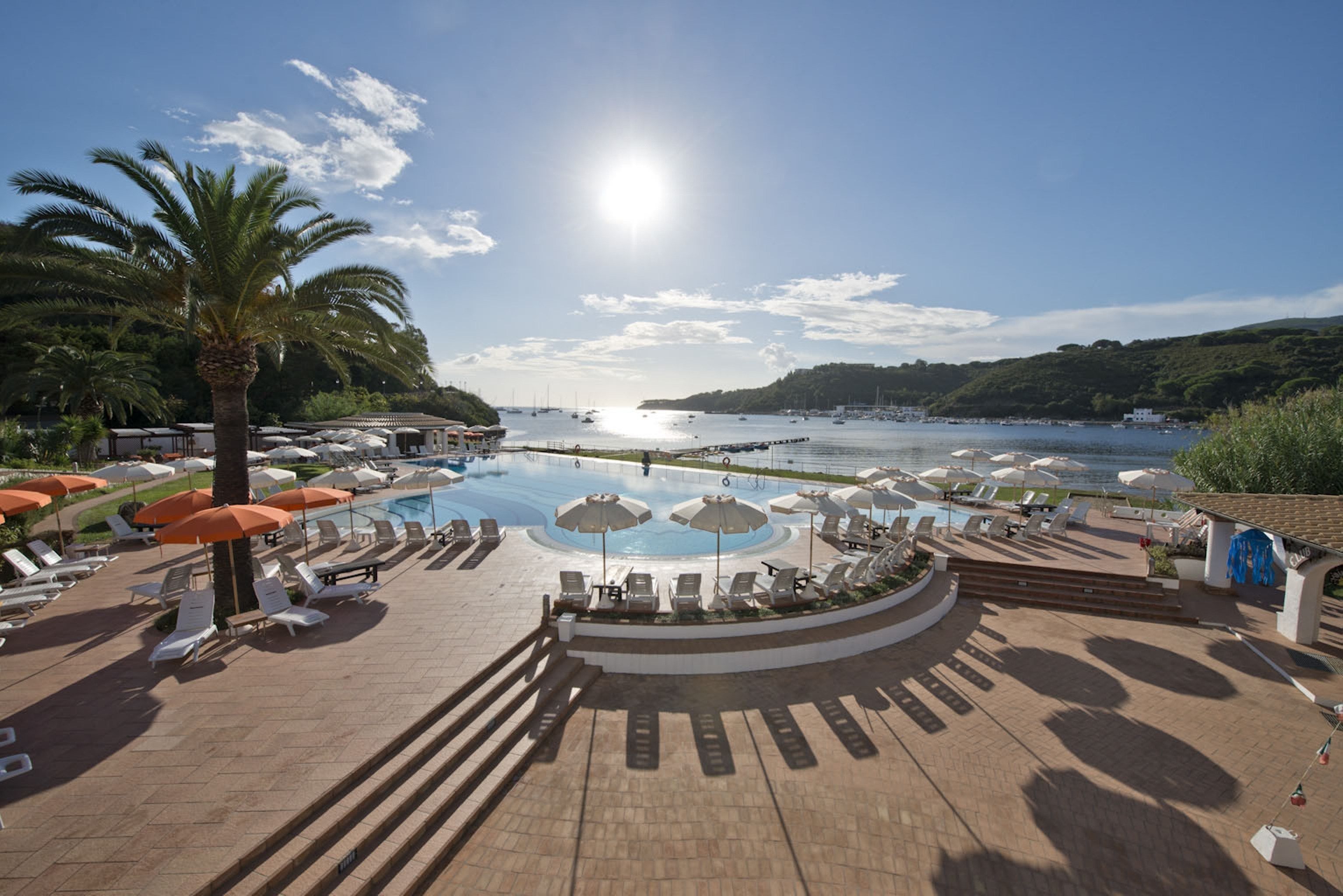 Cala di Mola Hotel