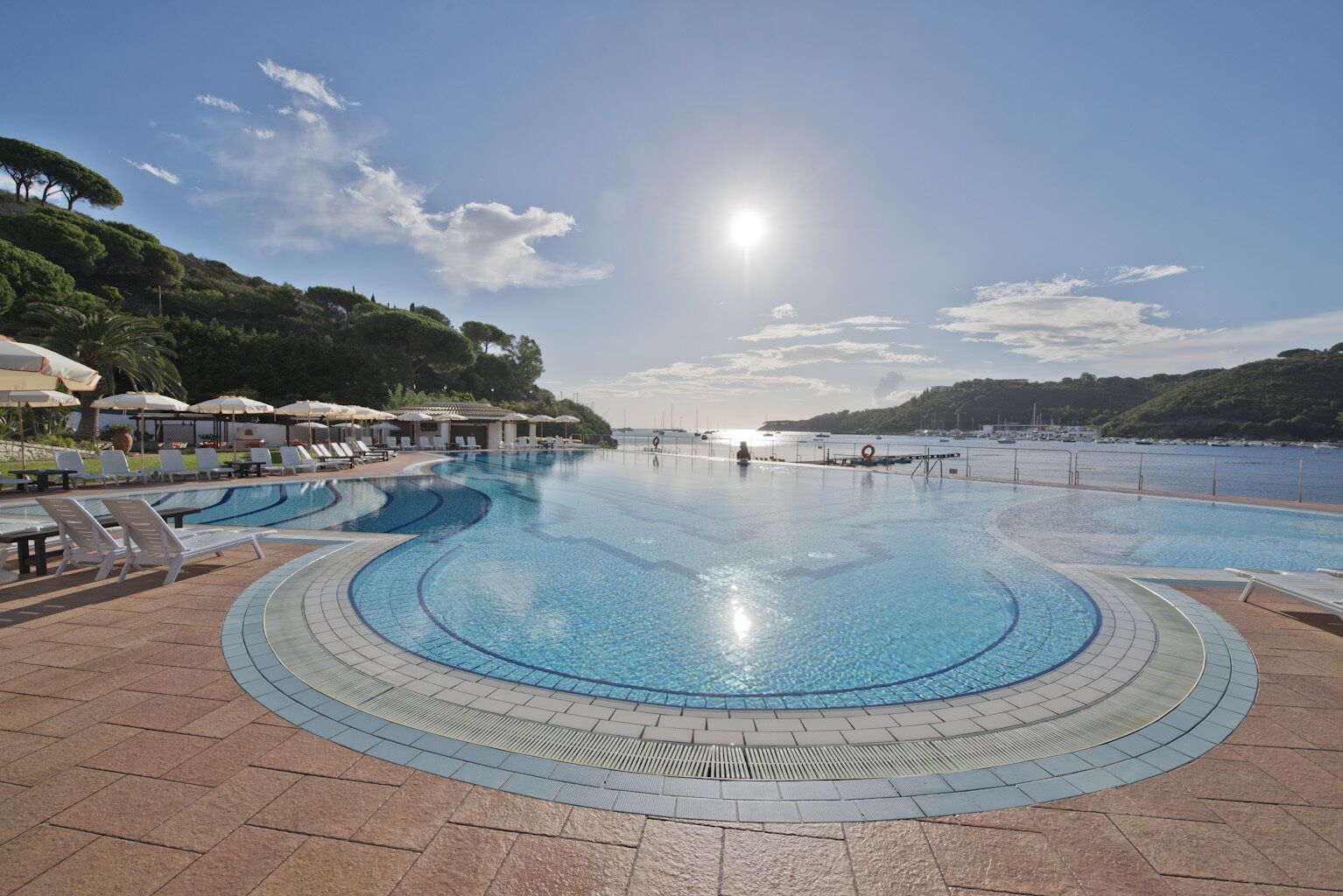 Cala di Mola Hotel