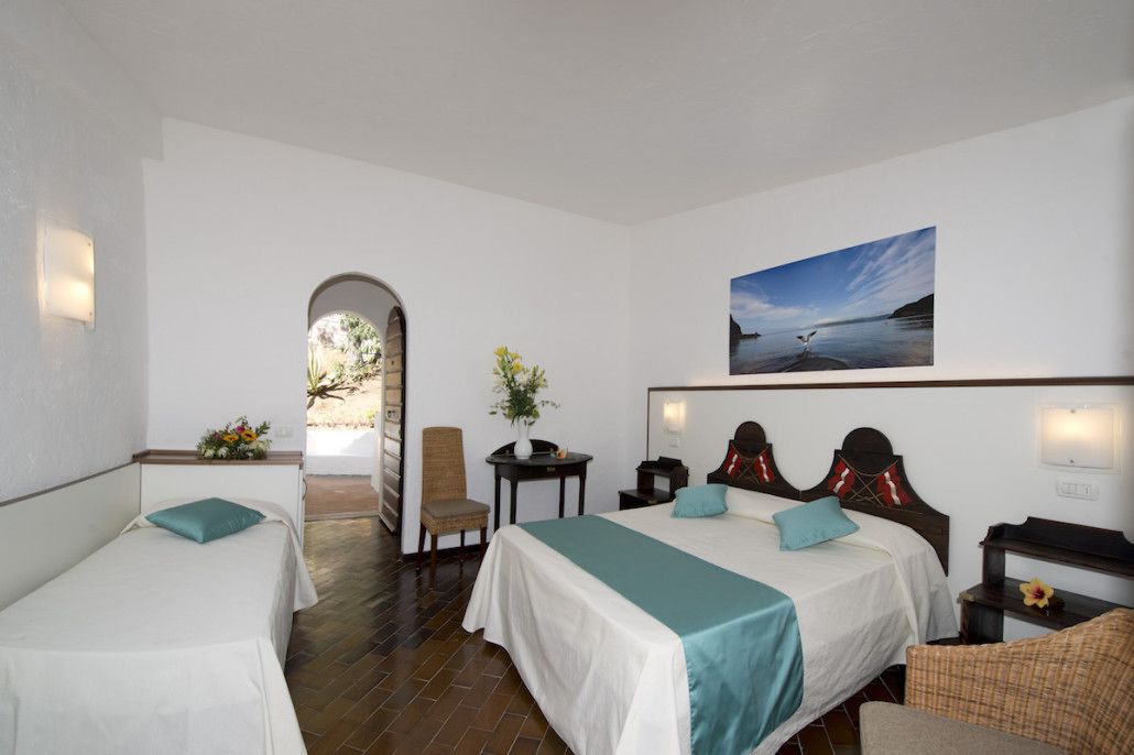 Cala di Mola Hotel