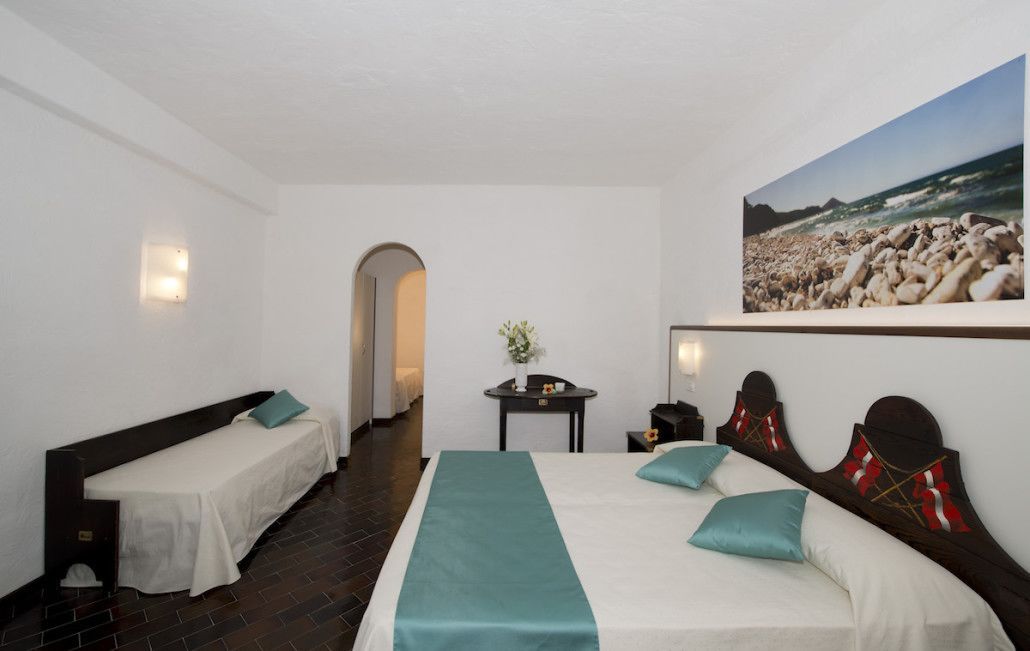 Cala di Mola Hotel