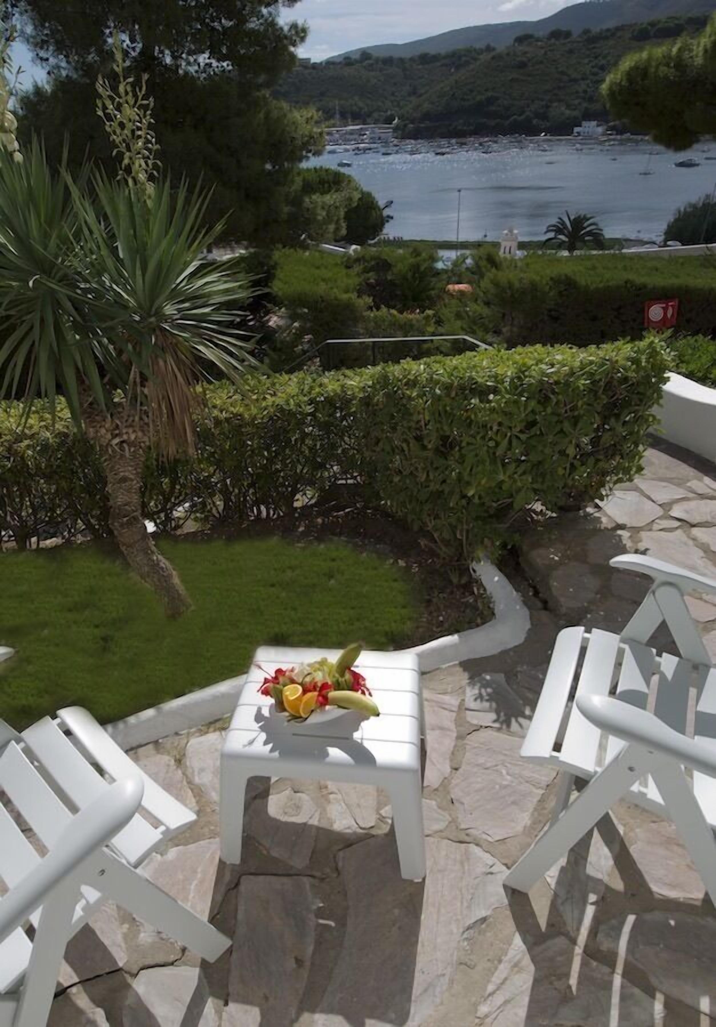 Cala di Mola Hotel