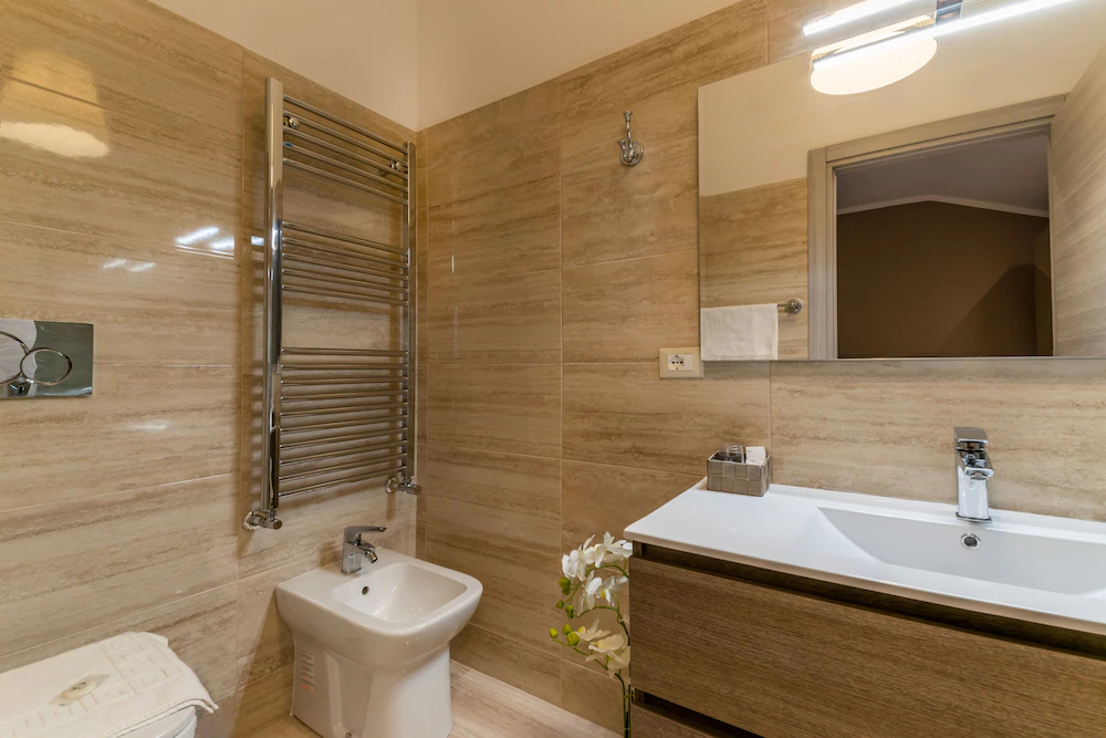 051 Suites