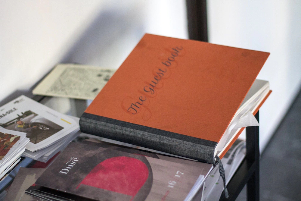 A Due Passi Dal Lumiere