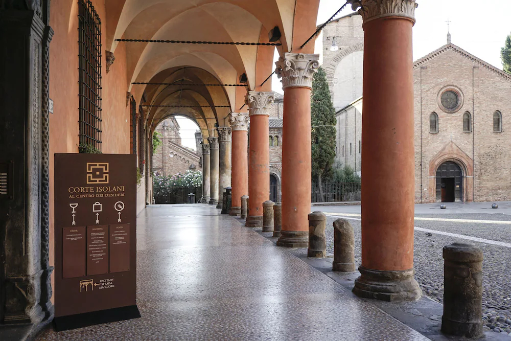 Casa Isolani