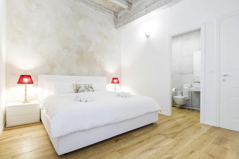 GetTheKey San Vitale Apartment