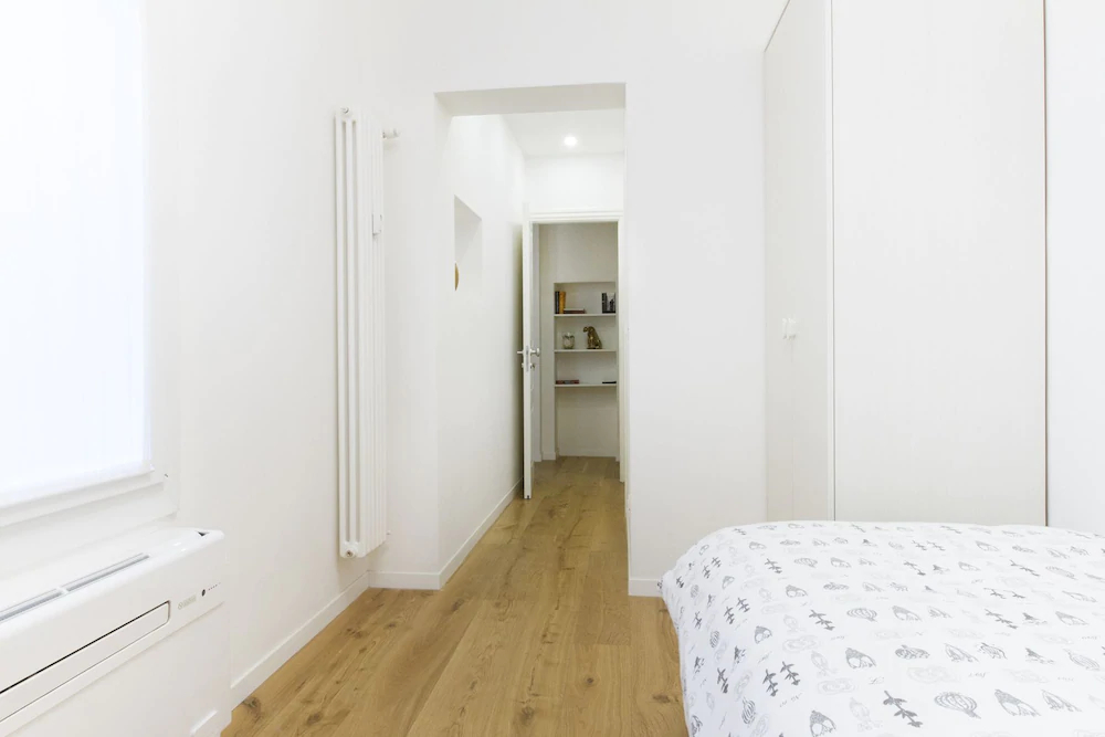 GetTheKey San Vitale Apartment