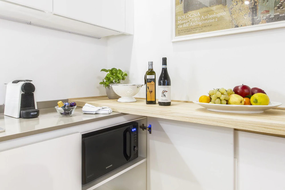GetTheKey San Vitale Apartment