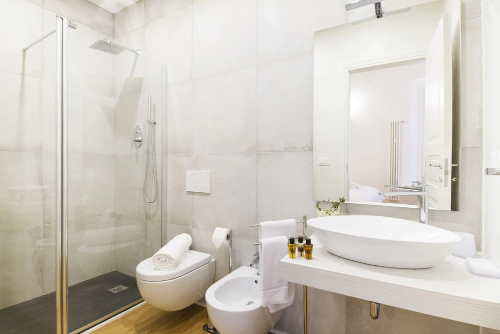 GetTheKey San Vitale Apartment