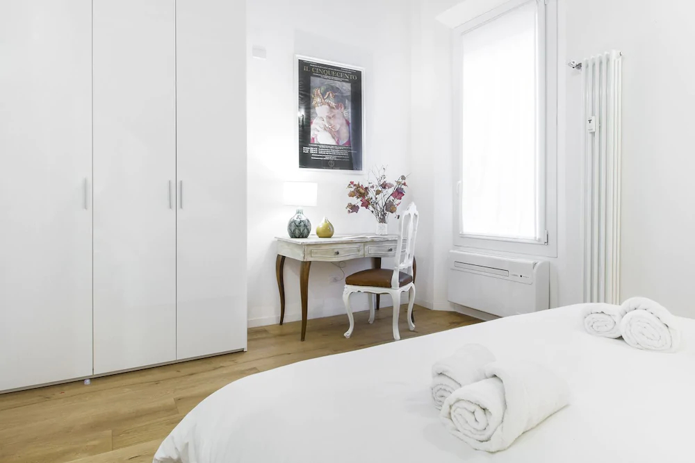 GetTheKey San Vitale Apartment