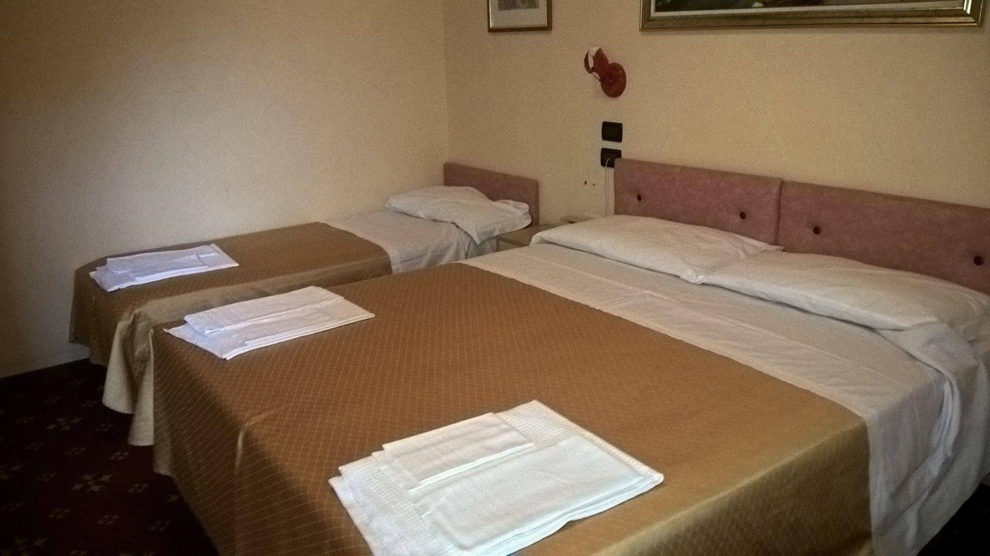 Hotel Parigi