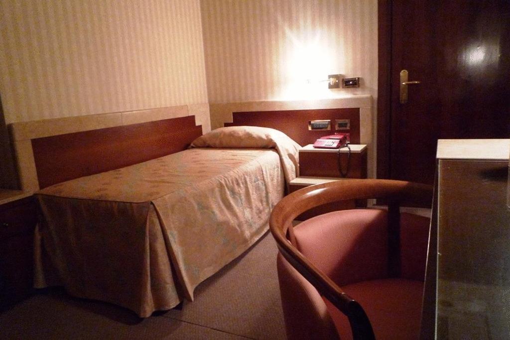 Astra Hotel