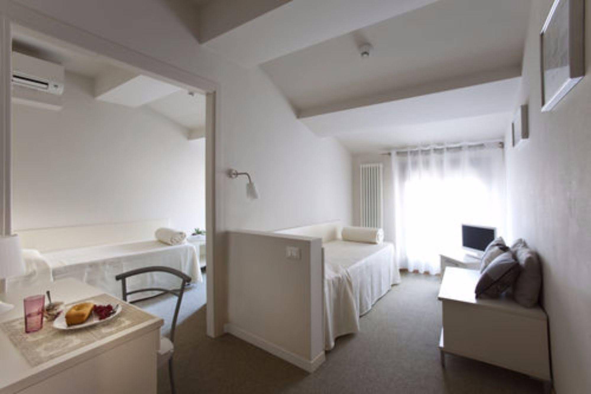 Hotel Cervetta 5