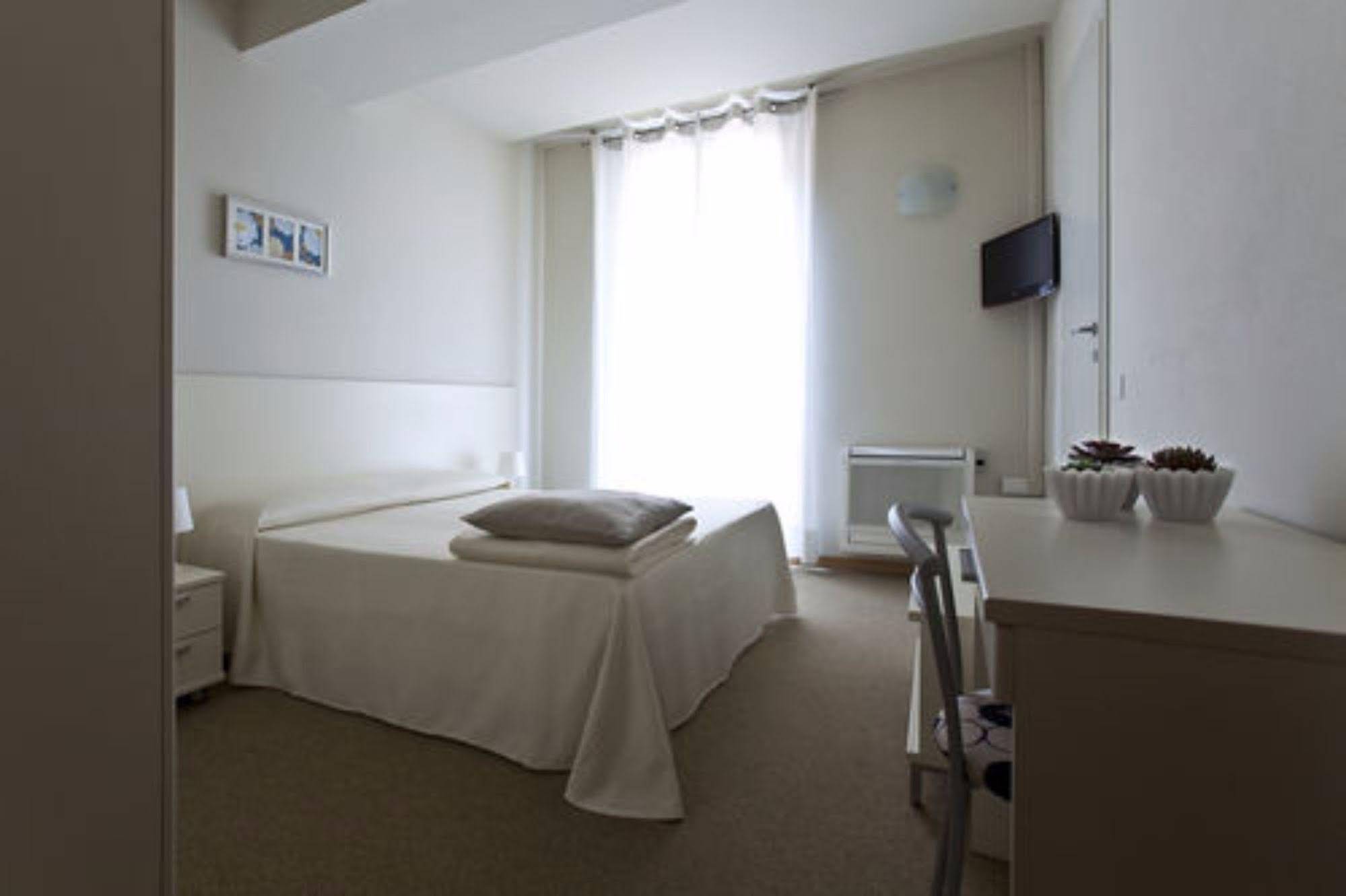 Hotel Cervetta 5