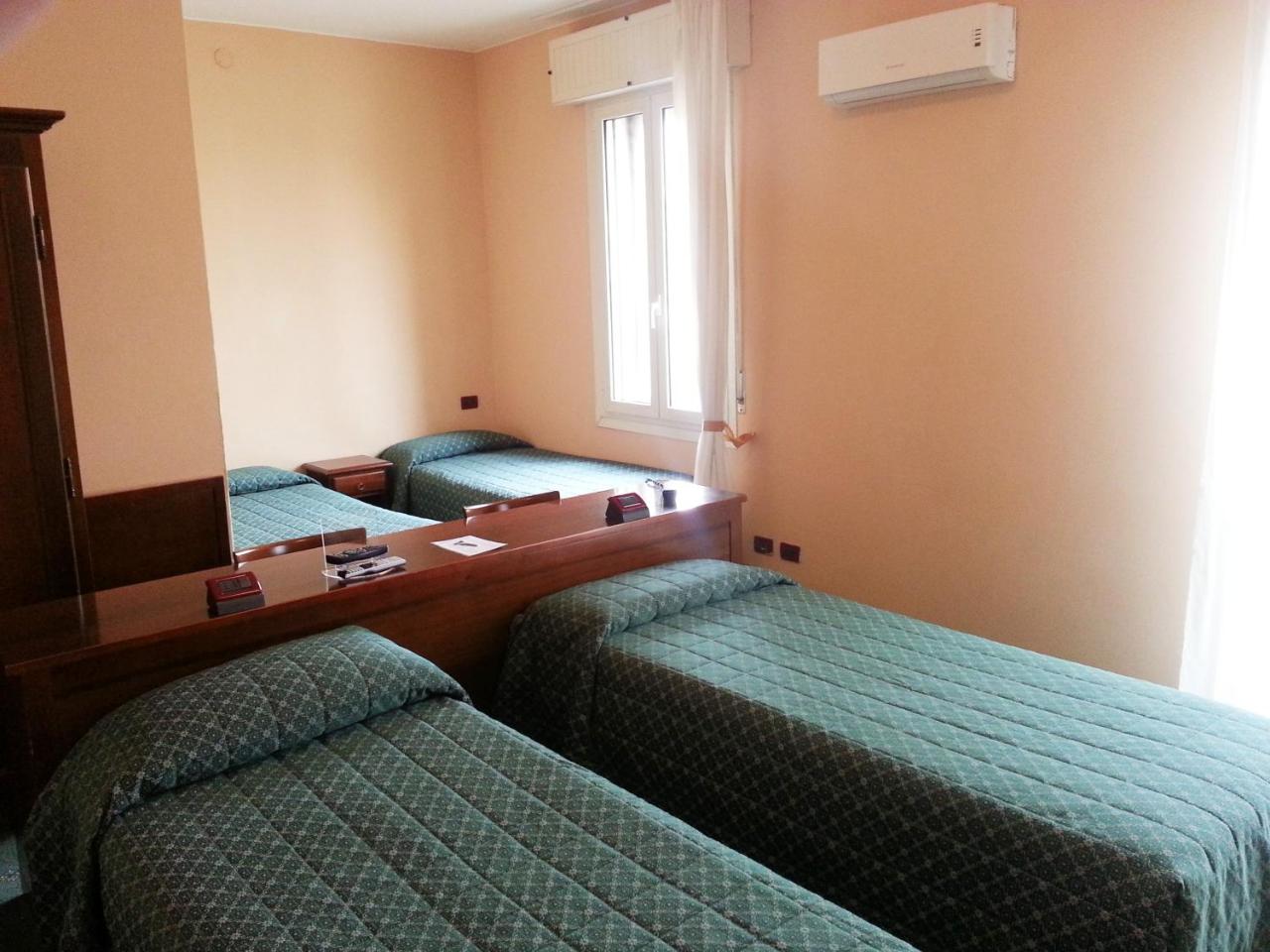 Hotel Emilia