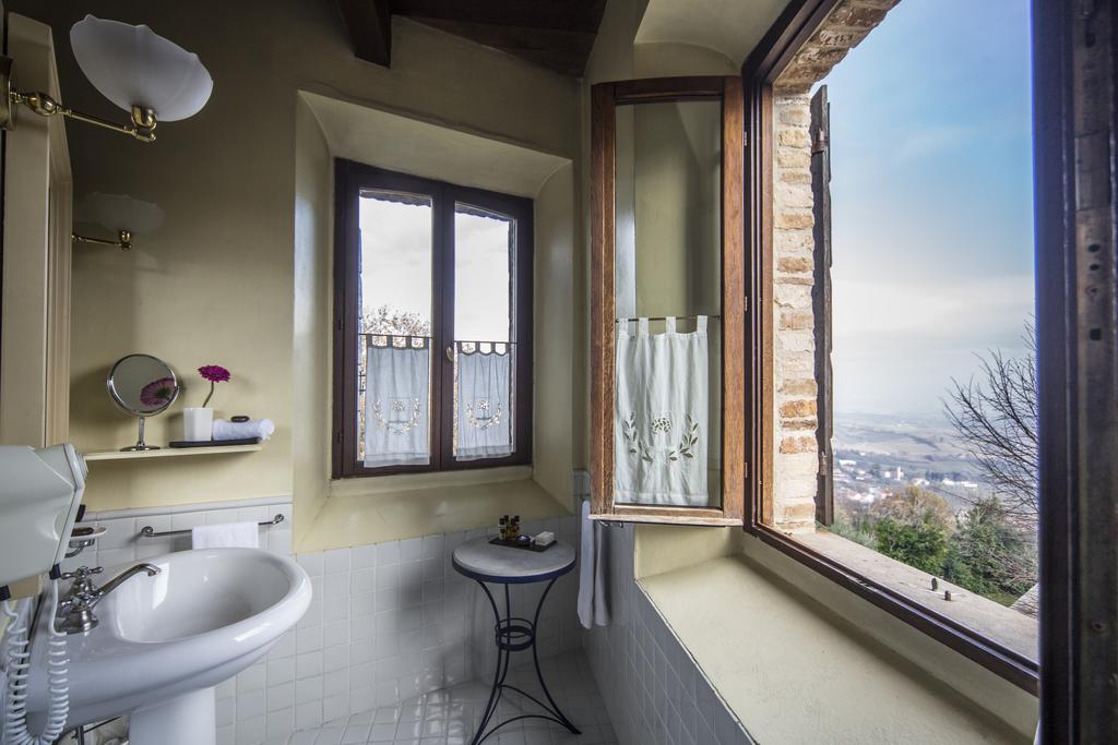 Castello di Montegridolfo Spa Resort