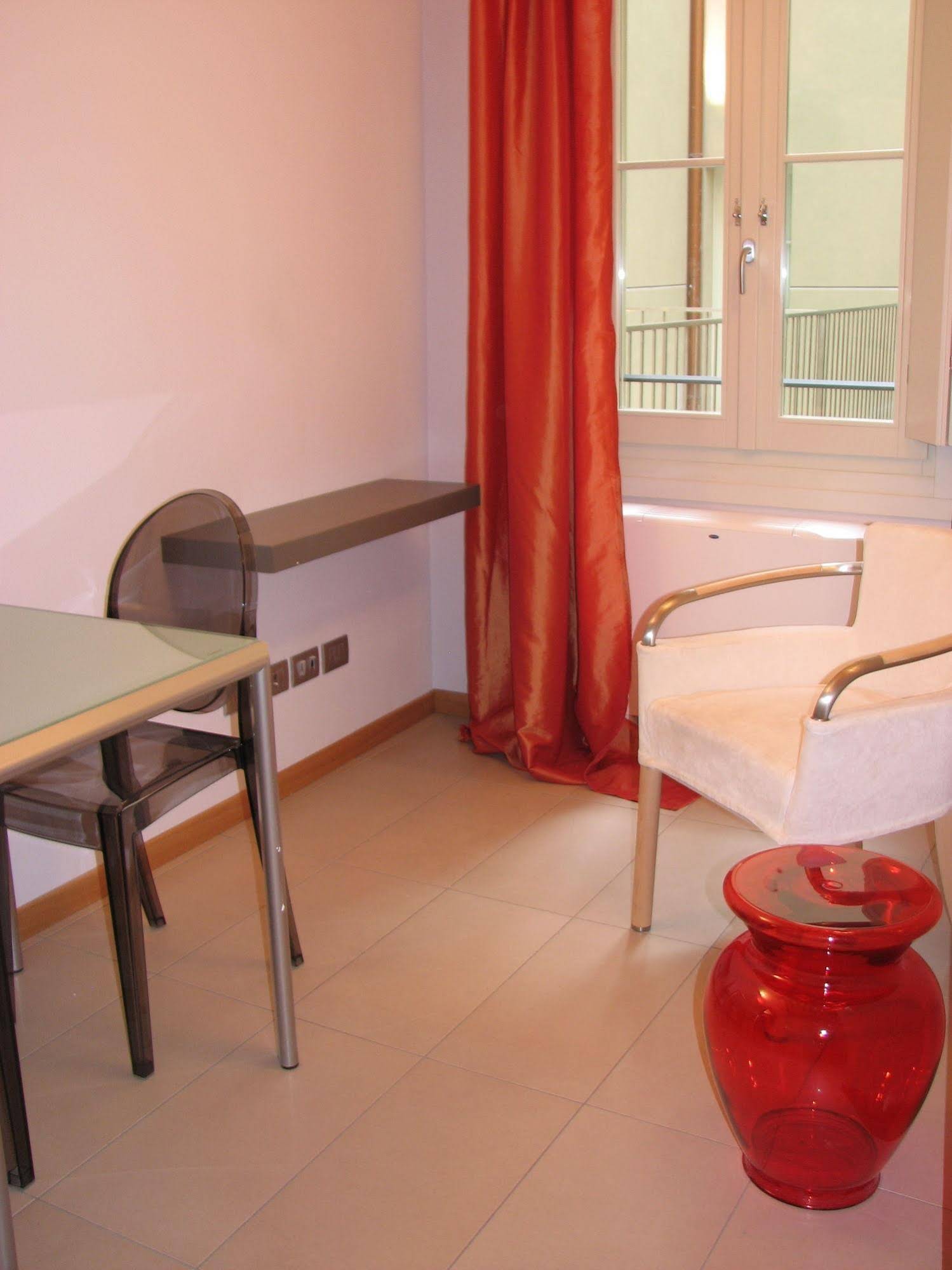 Parizzi Suites & Studio