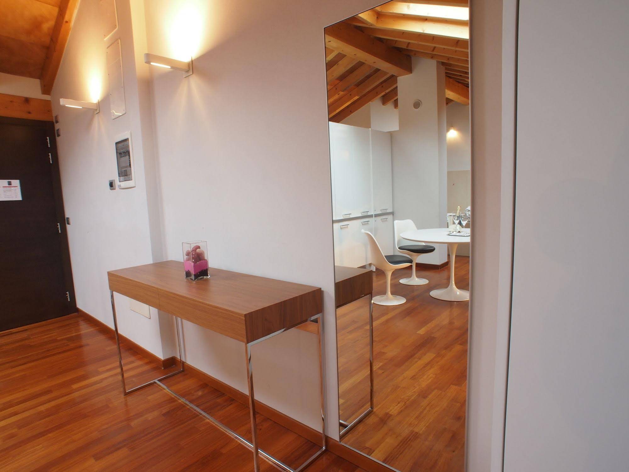 Parizzi Suites & Studio