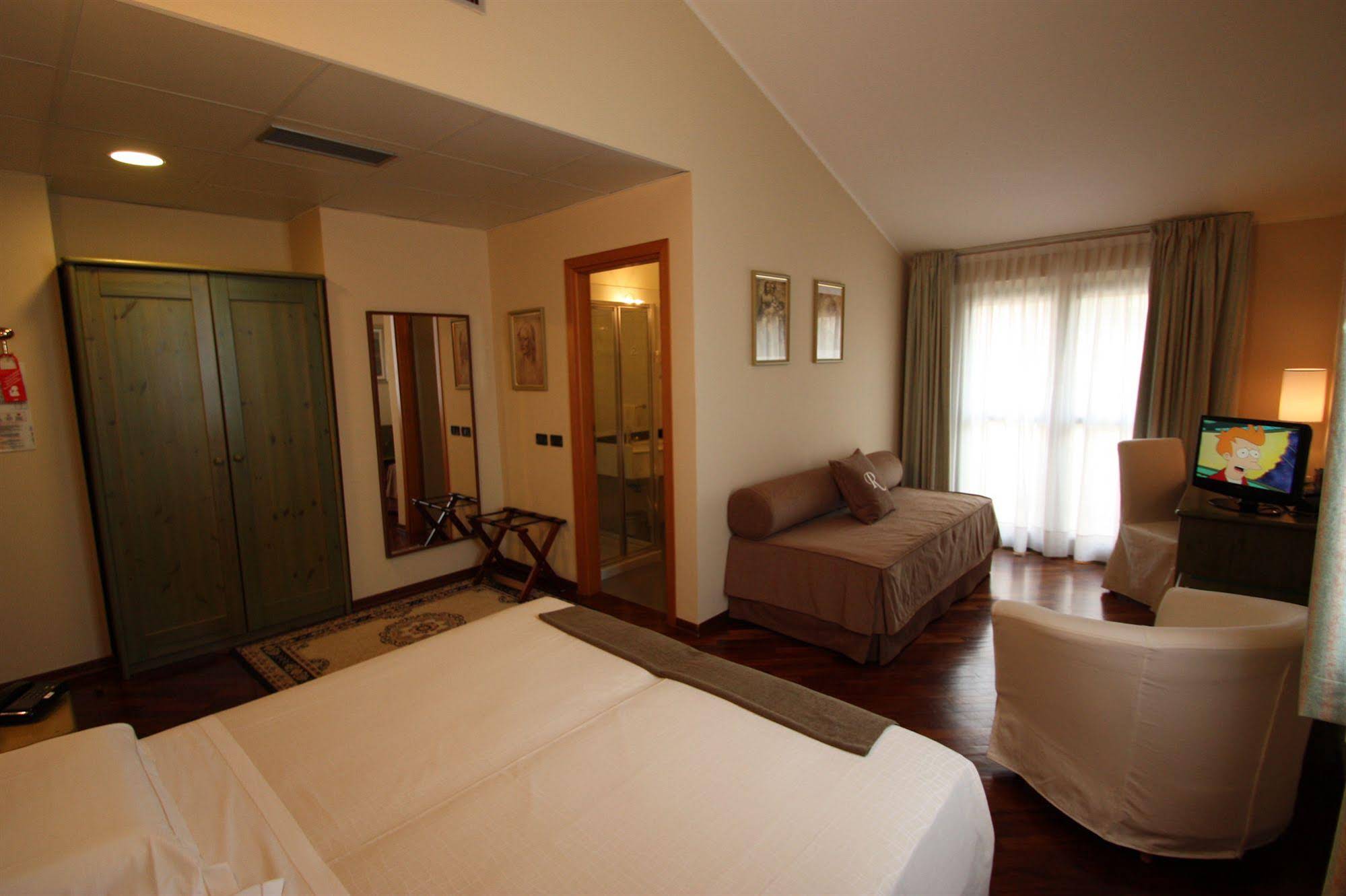 Albergo Della Roccia