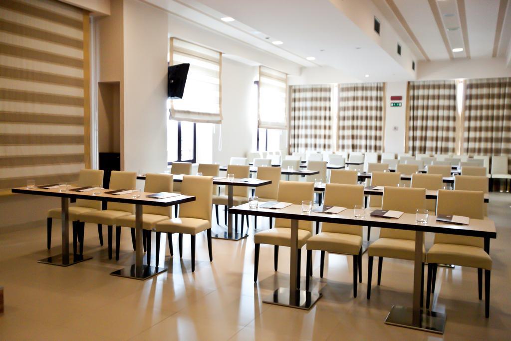 Hotel La Cartiera - Vignola Village Resort