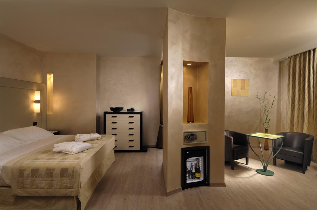 Hotel La Cartiera - Vignola Village Resort