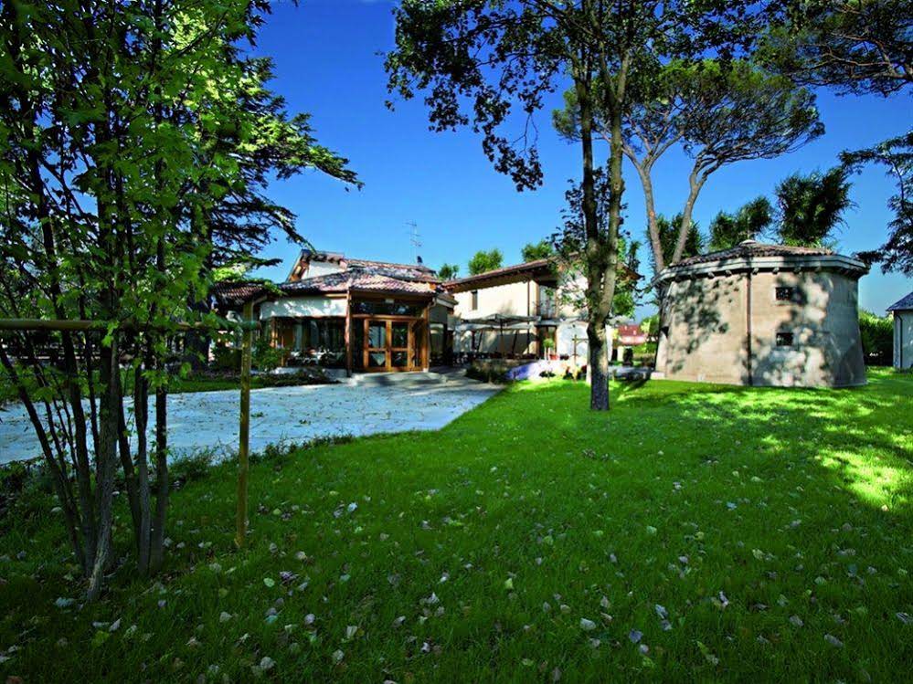 Accademia Vine Lodge