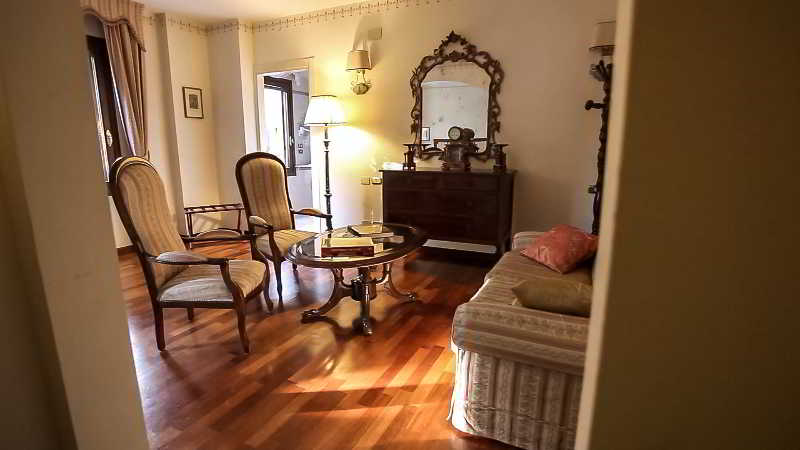 Villa Luppis