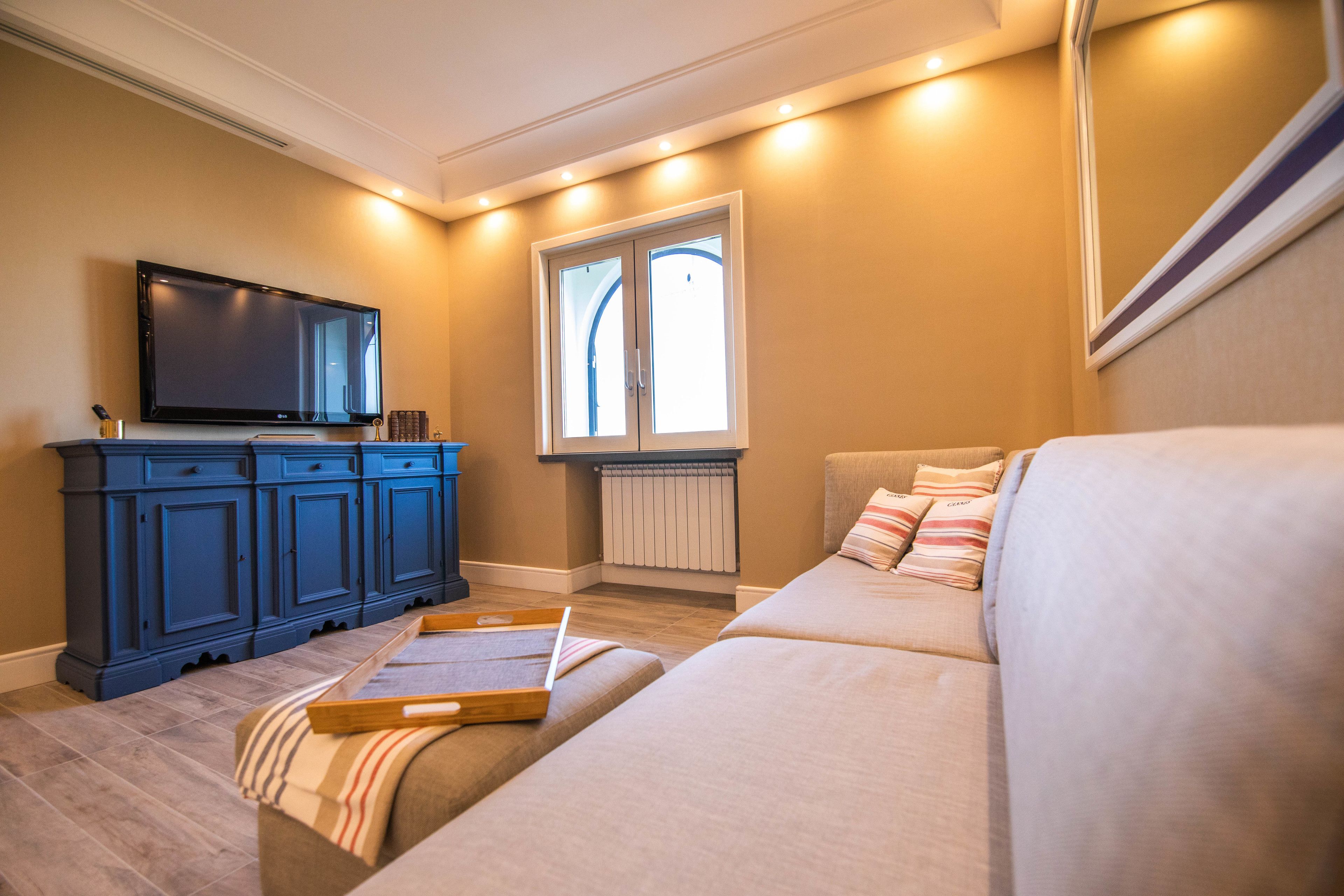 Le Fratte Luxury Home