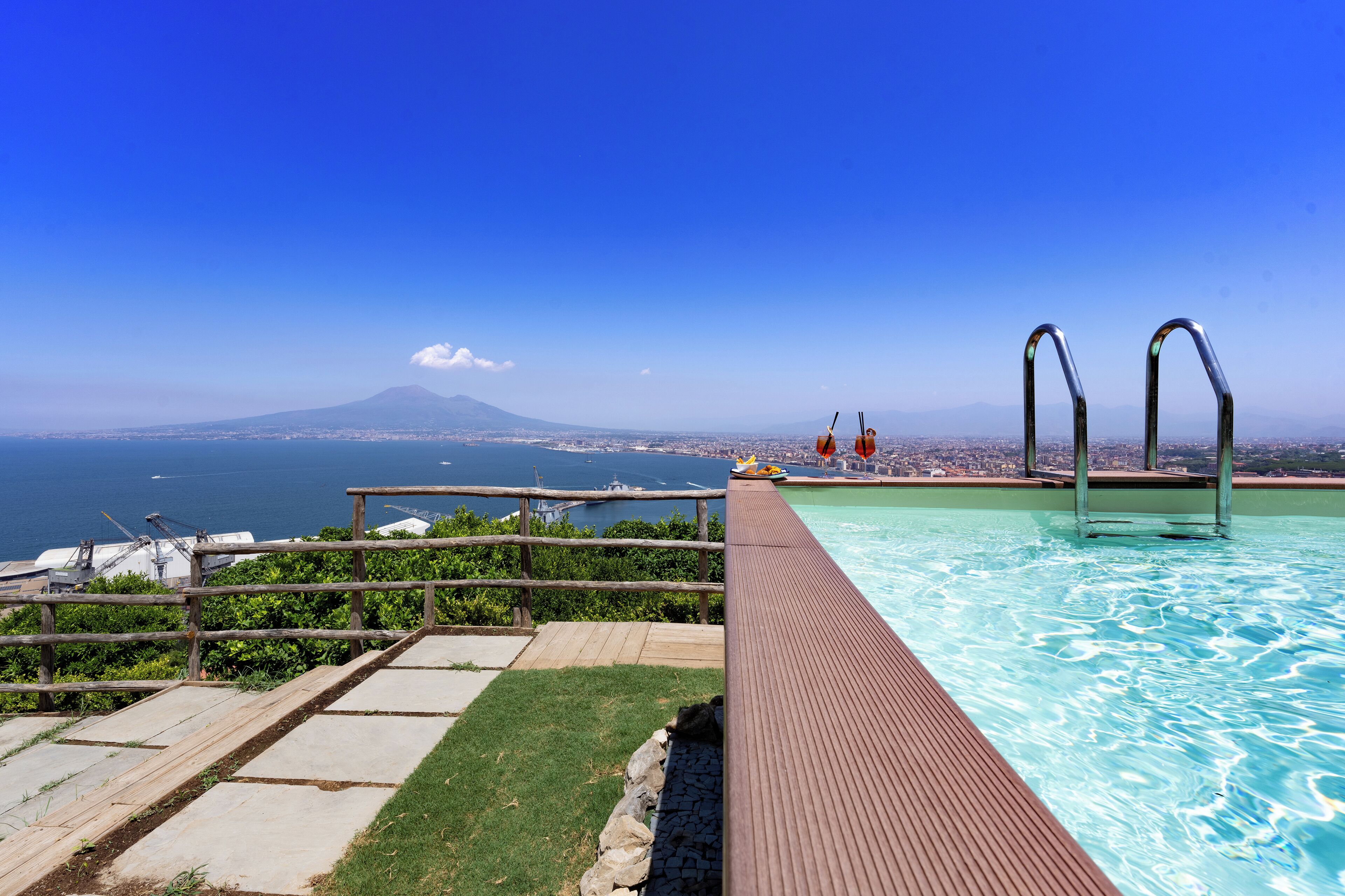 Relais Manfredi Hotel & Restauranat