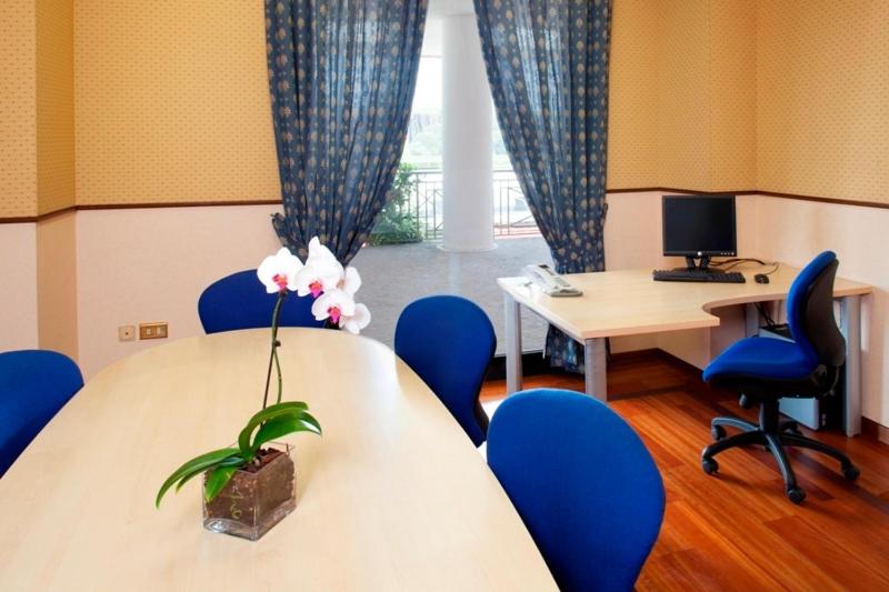 Golden Tulip Marina di Castello Resort