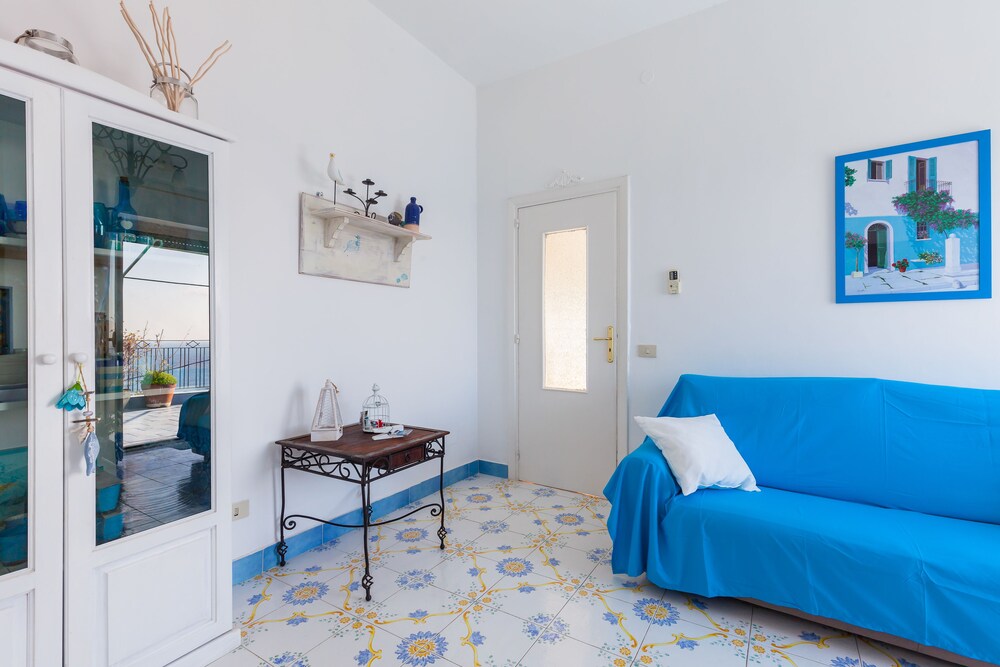 Isabella Massalubrense