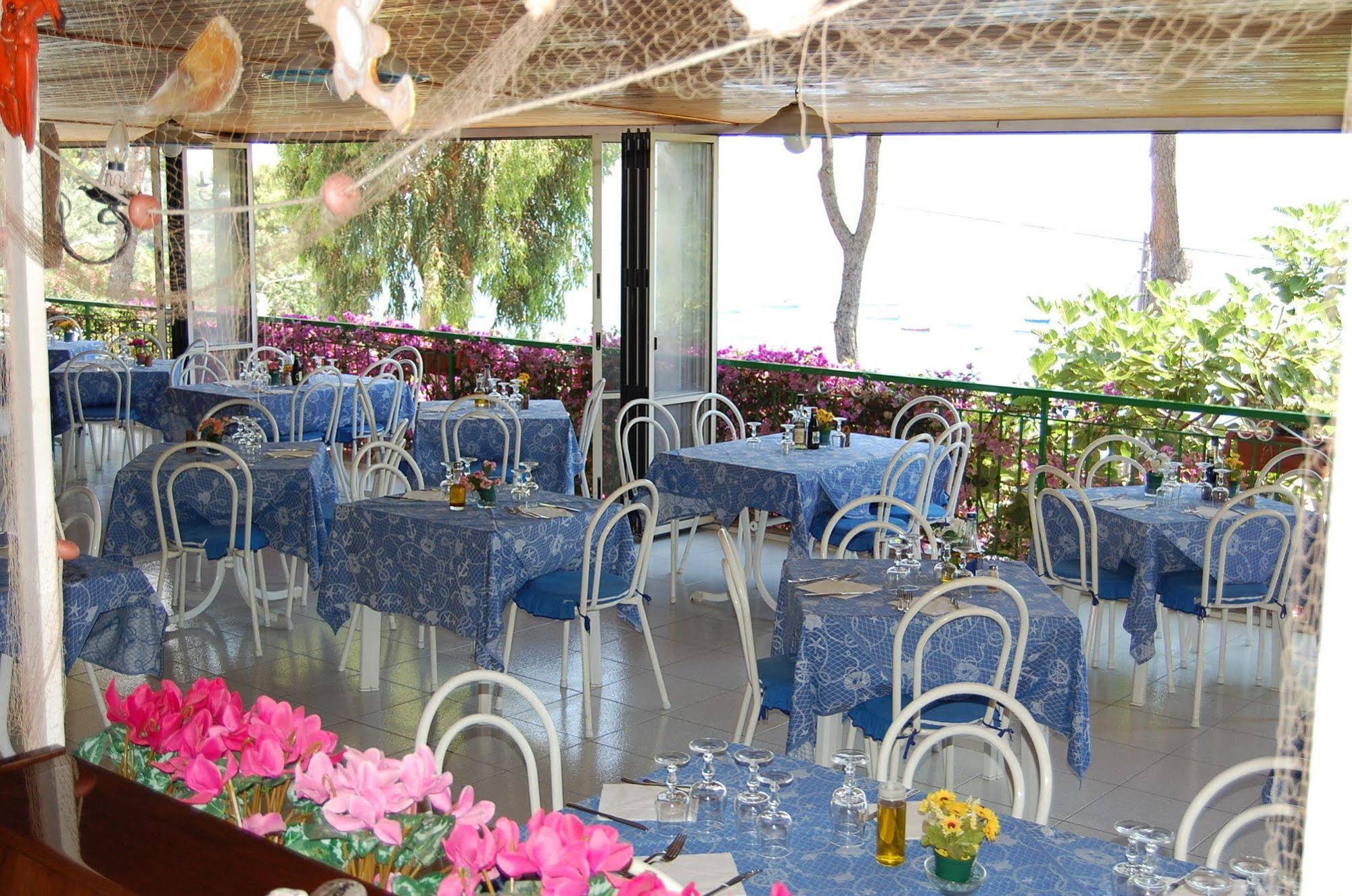 Marina Del Cantone Chalet