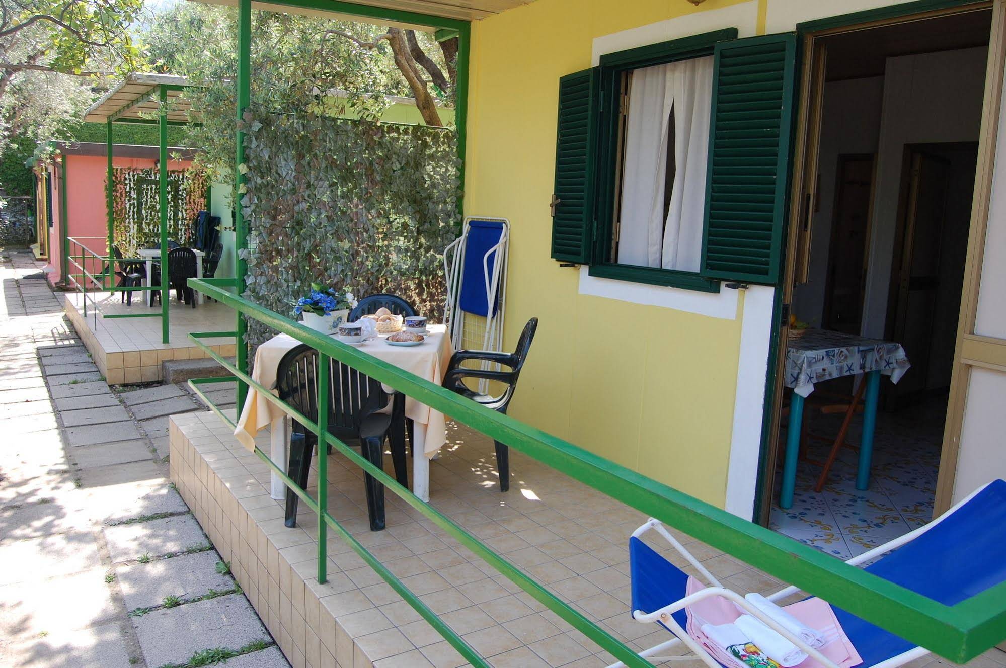 Marina Del Cantone Chalet