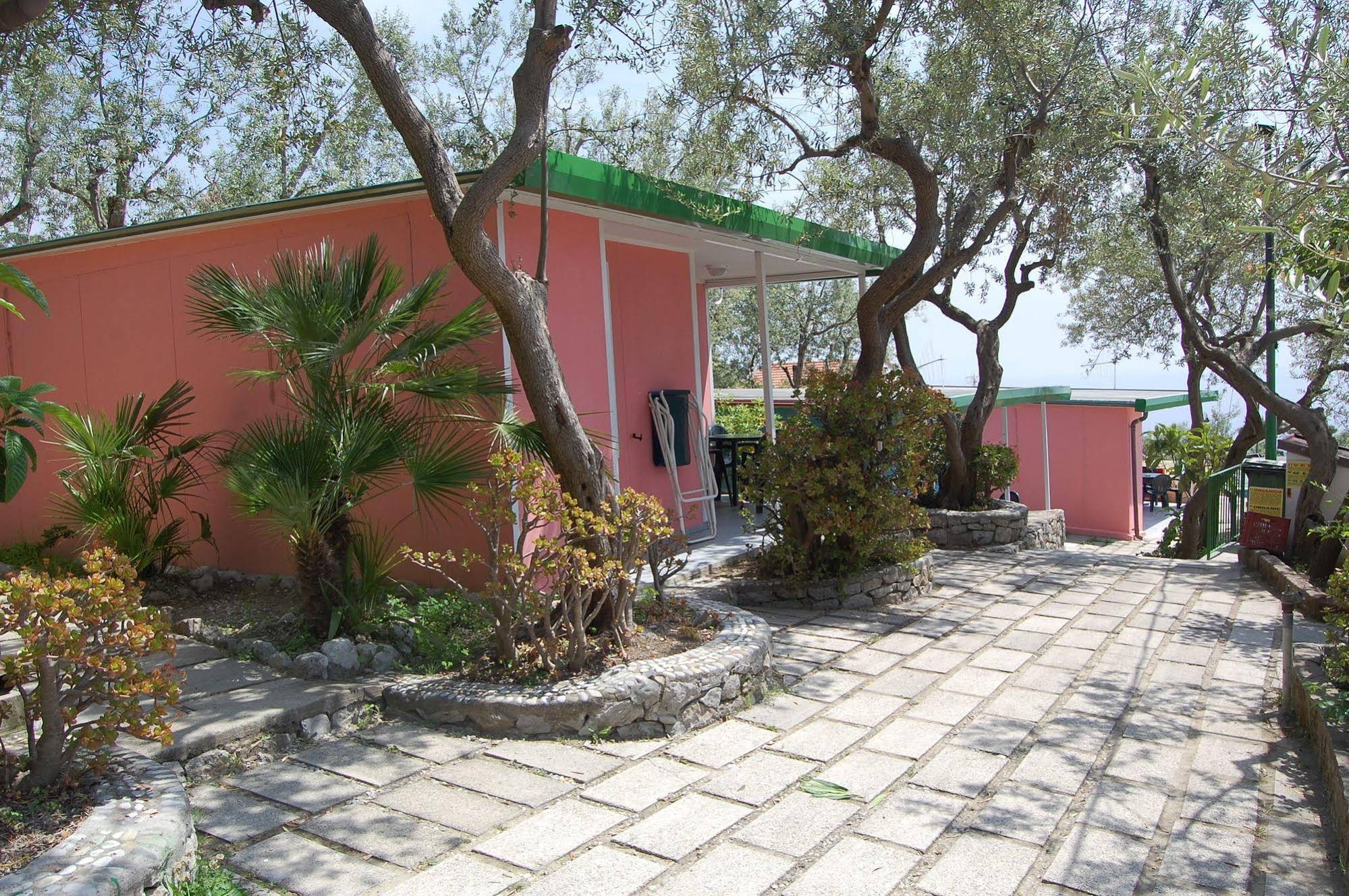 Marina Del Cantone Chalet