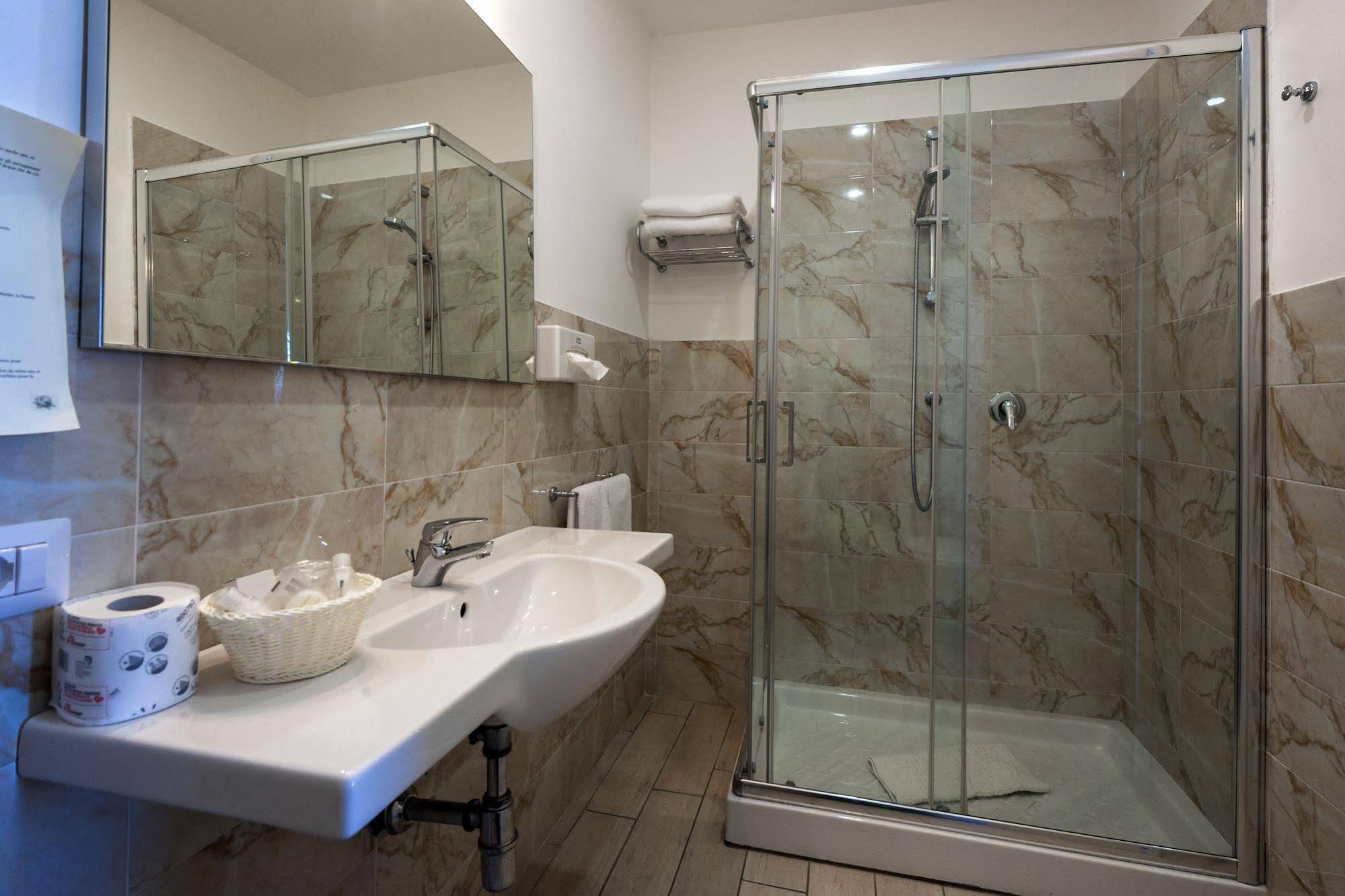 Sea Breeze Residence