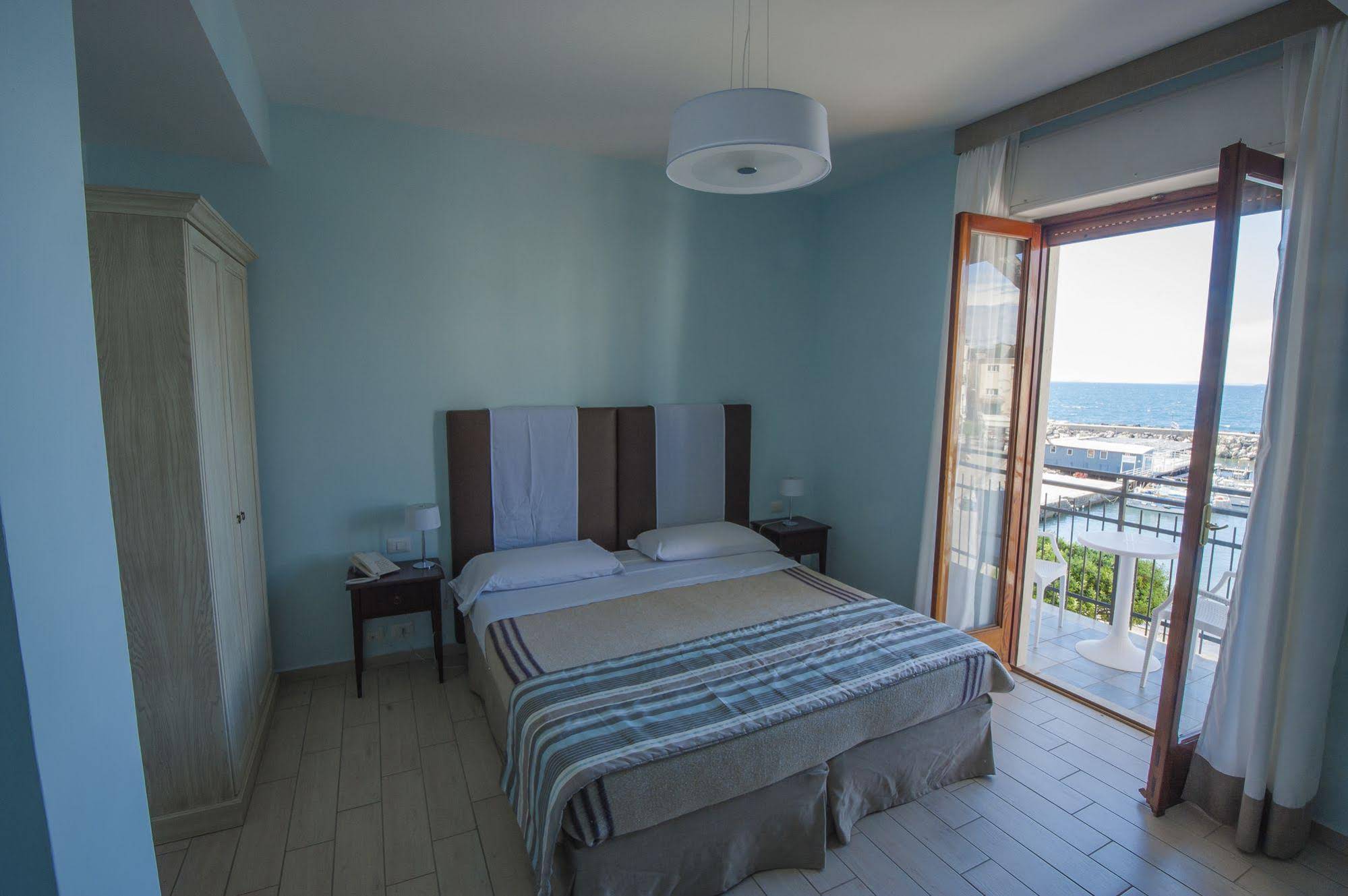 Sea Breeze Residence