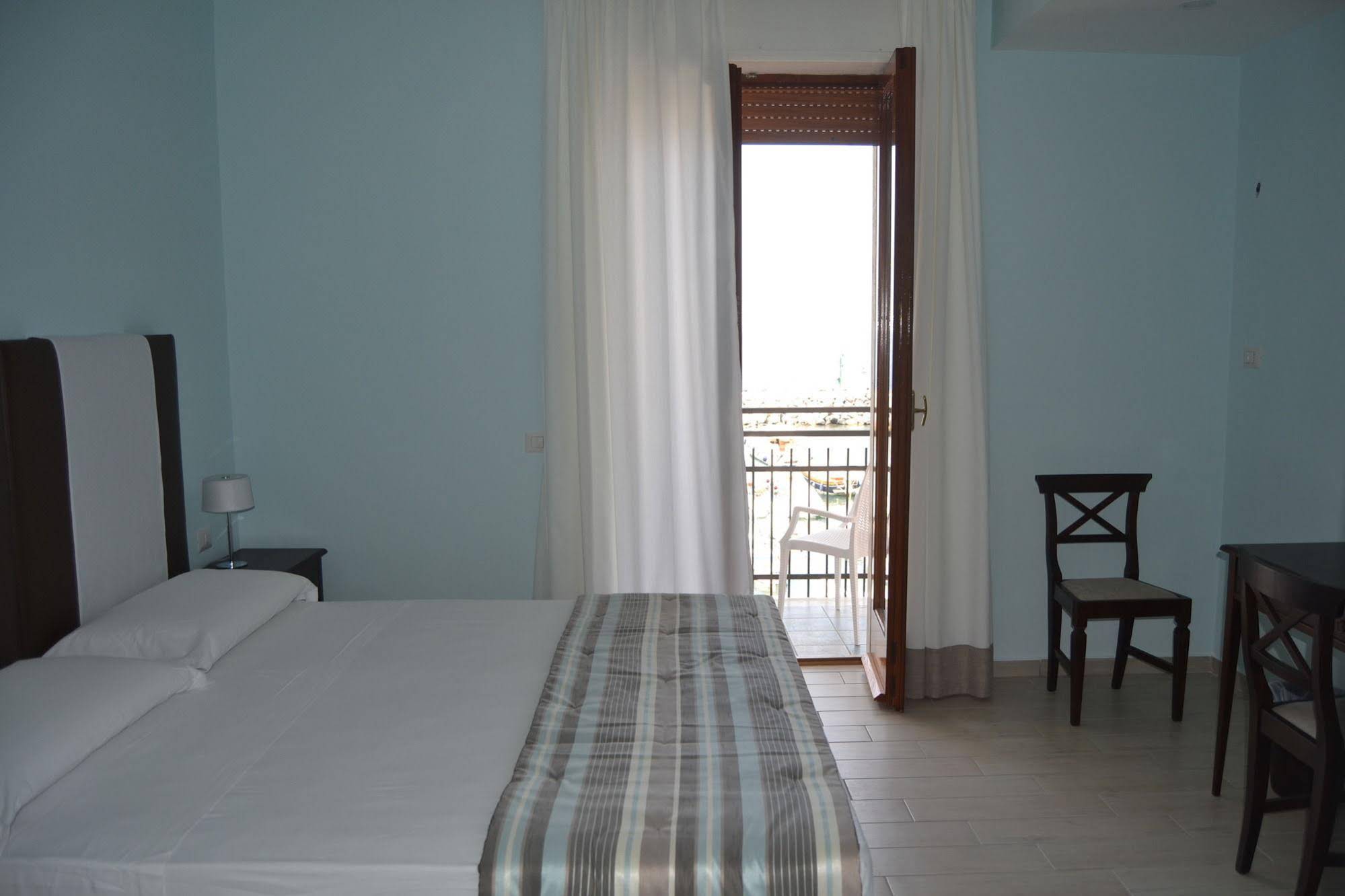 Sea Breeze Residence