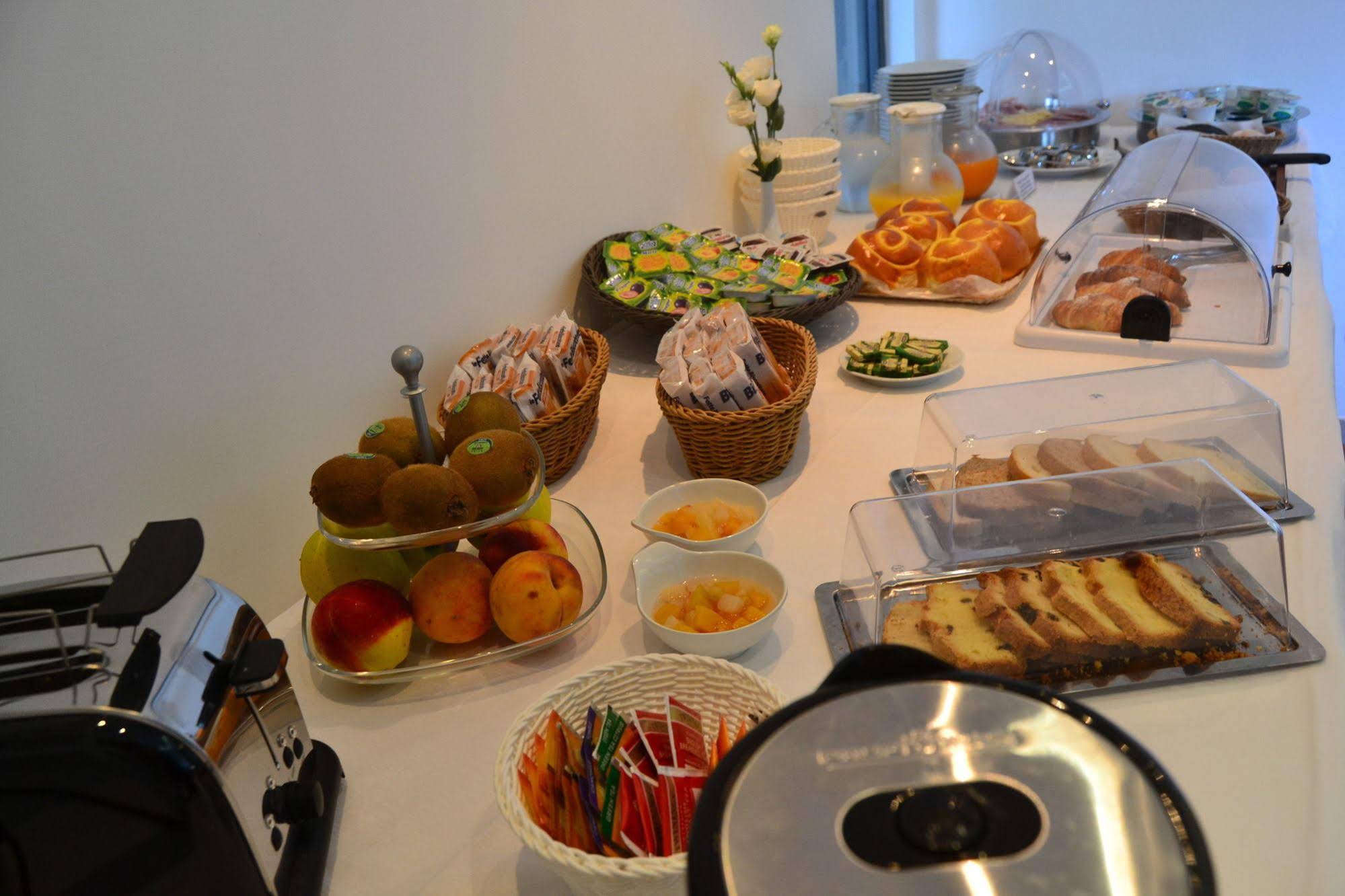 Sea Breeze Residence