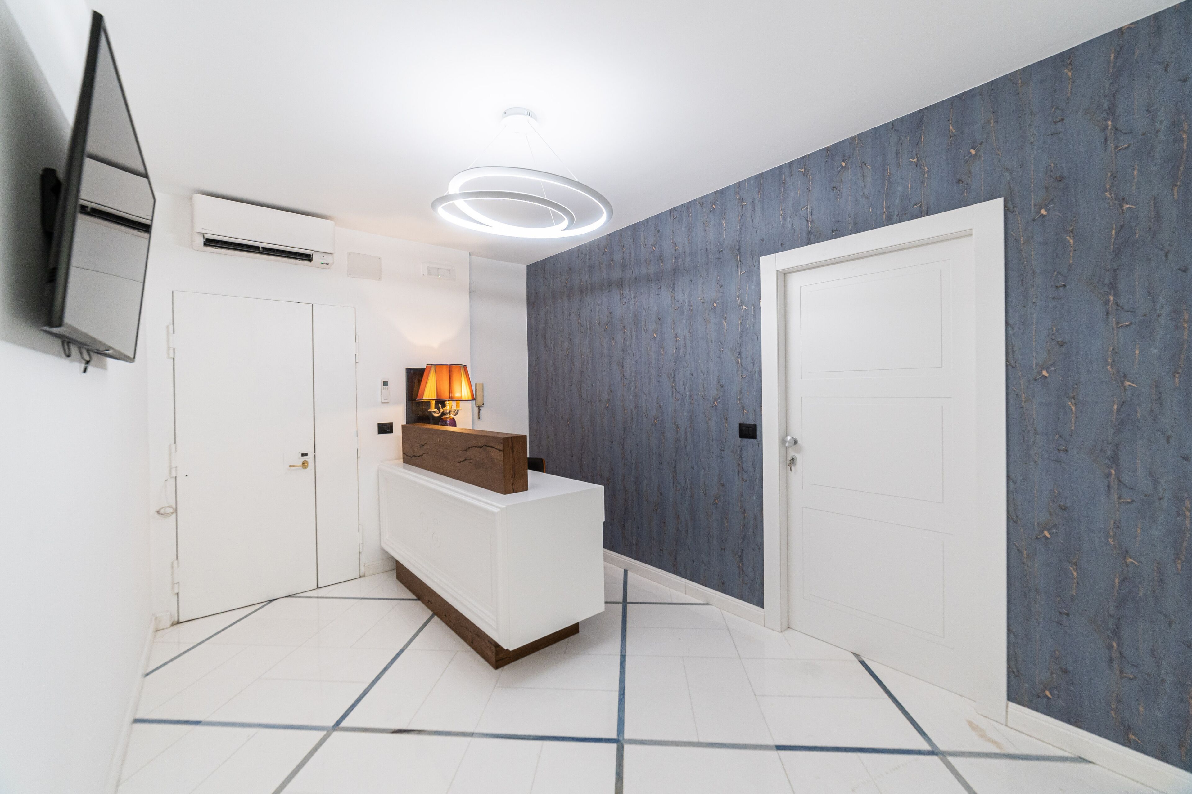 Apartments Hotel Real Suite Napoli Chiaia Mergellina