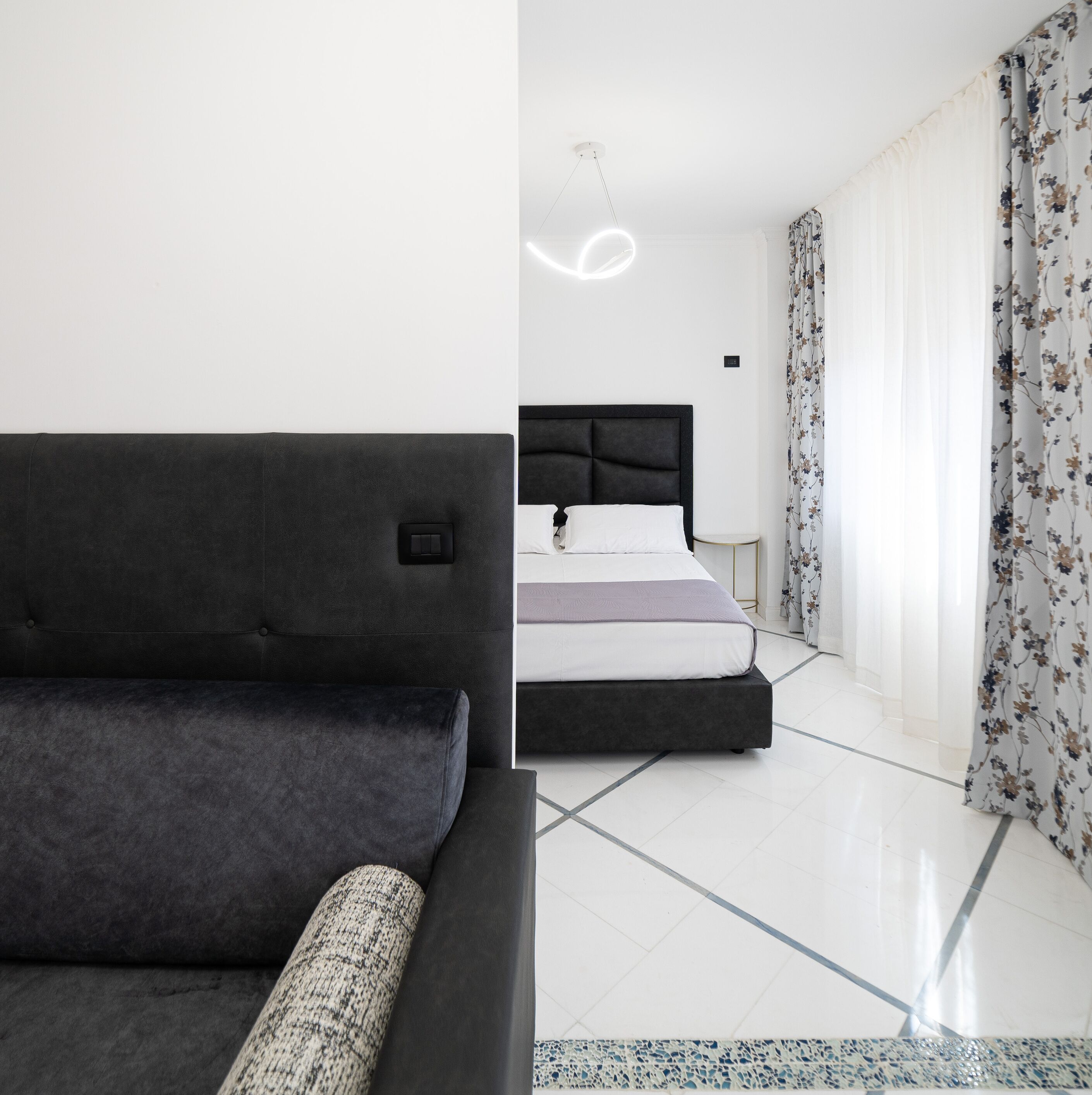 Apartments Hotel Real Suite Napoli Chiaia Mergellina