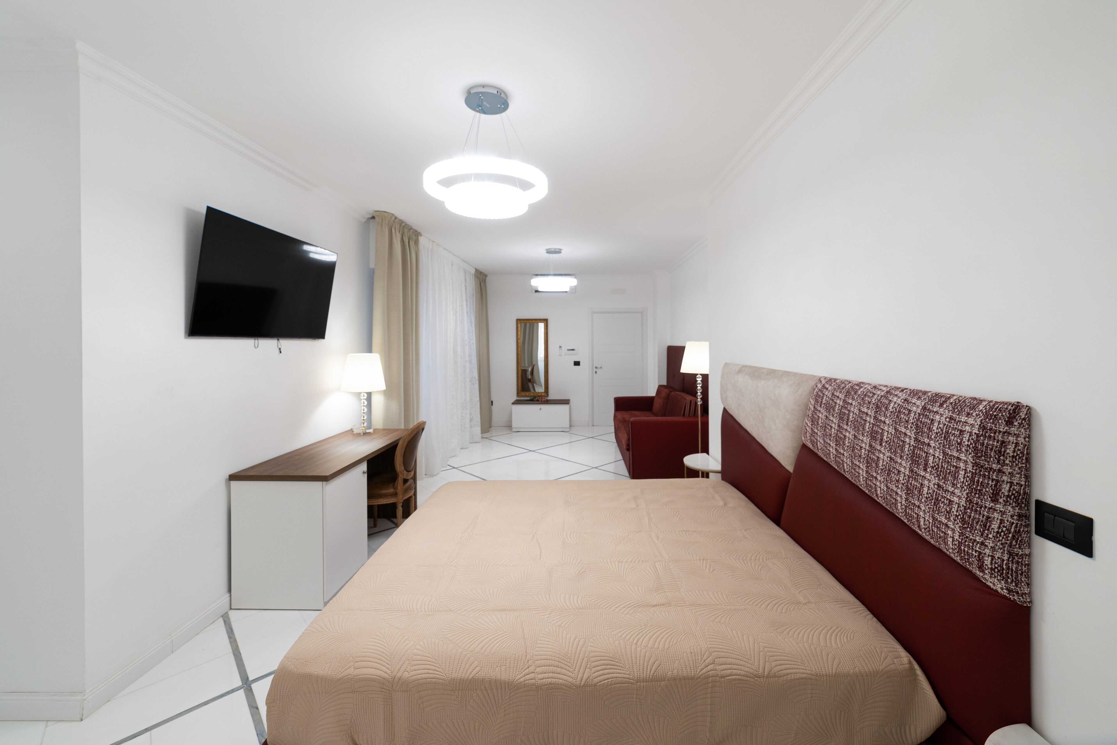 Apartments Hotel Real Suite Napoli Chiaia Mergellina