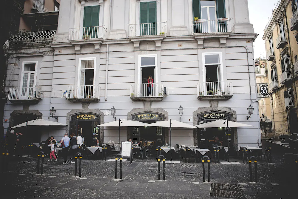 B&B Le 4 Stagioni Dante’s Suites