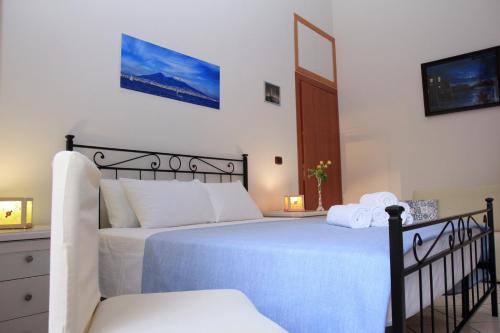 B&B Mitilini Central Station