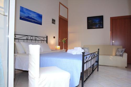 B&B Mitilini Central Station