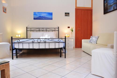 B&B Mitilini Central Station