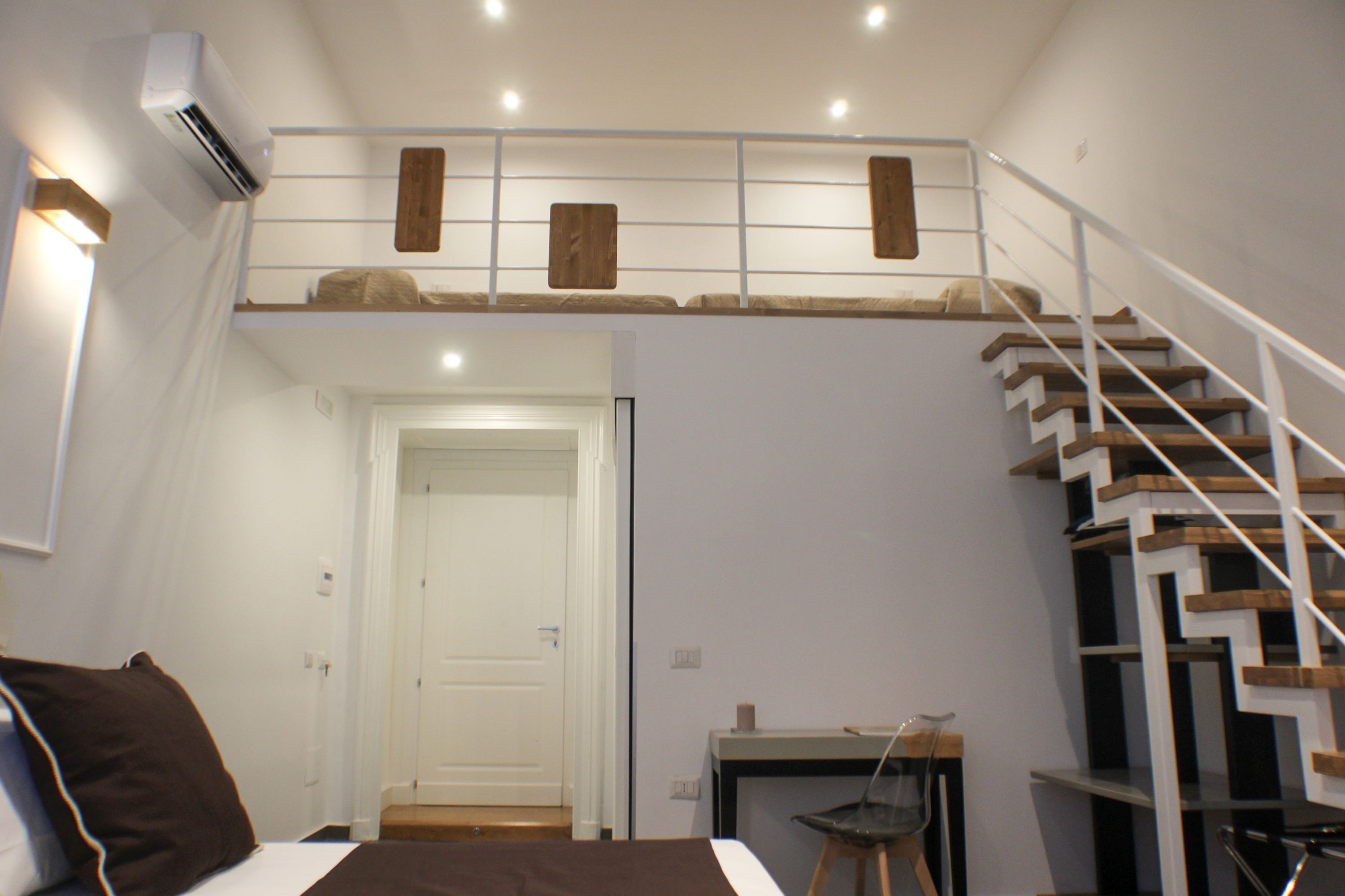 Be Italian Room Bovio 23